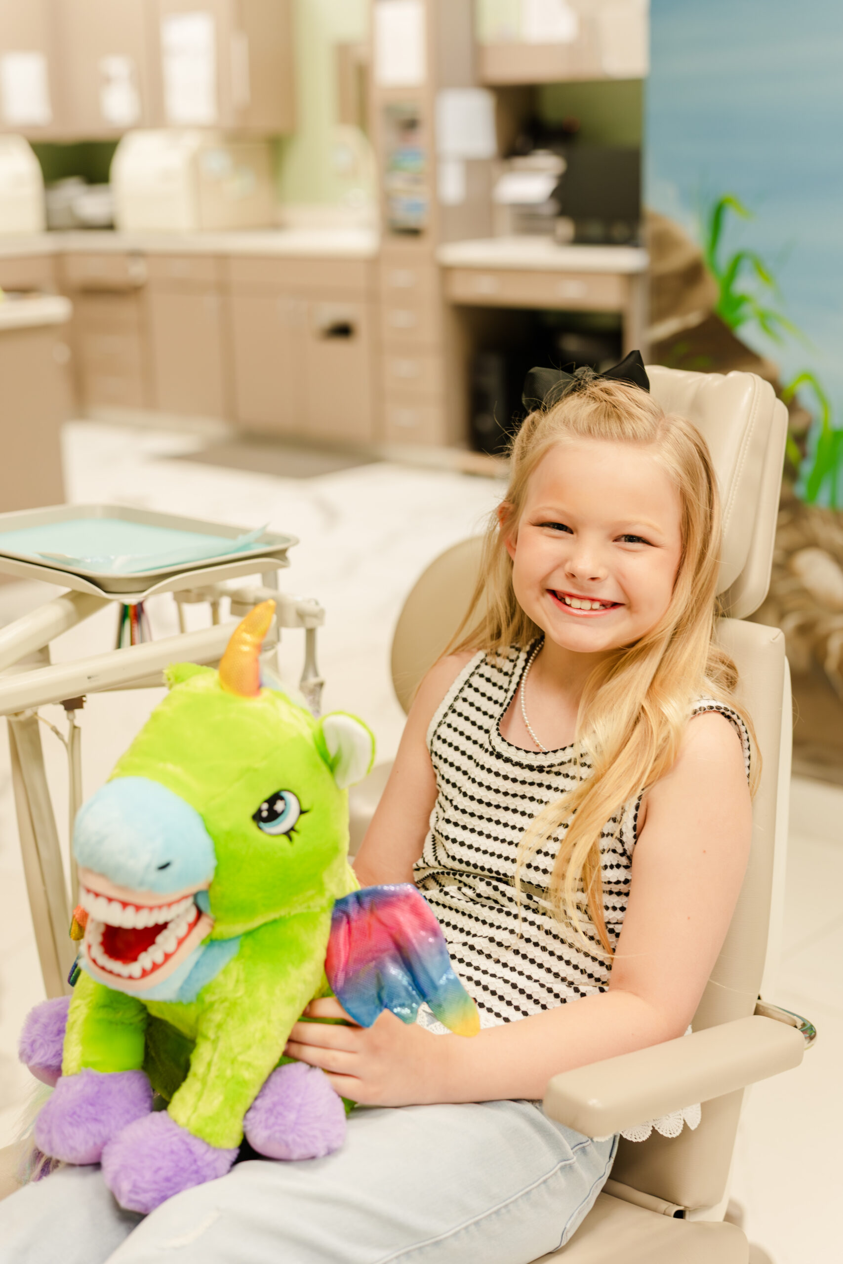 child at dentist